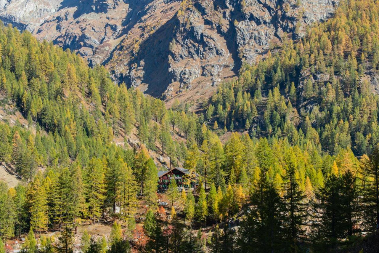 Hotel Fafleralp Blatten  Exterior photo